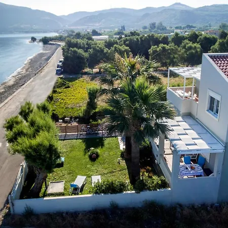 Big Blue Exclusive Beachfront Κίσσαμος
